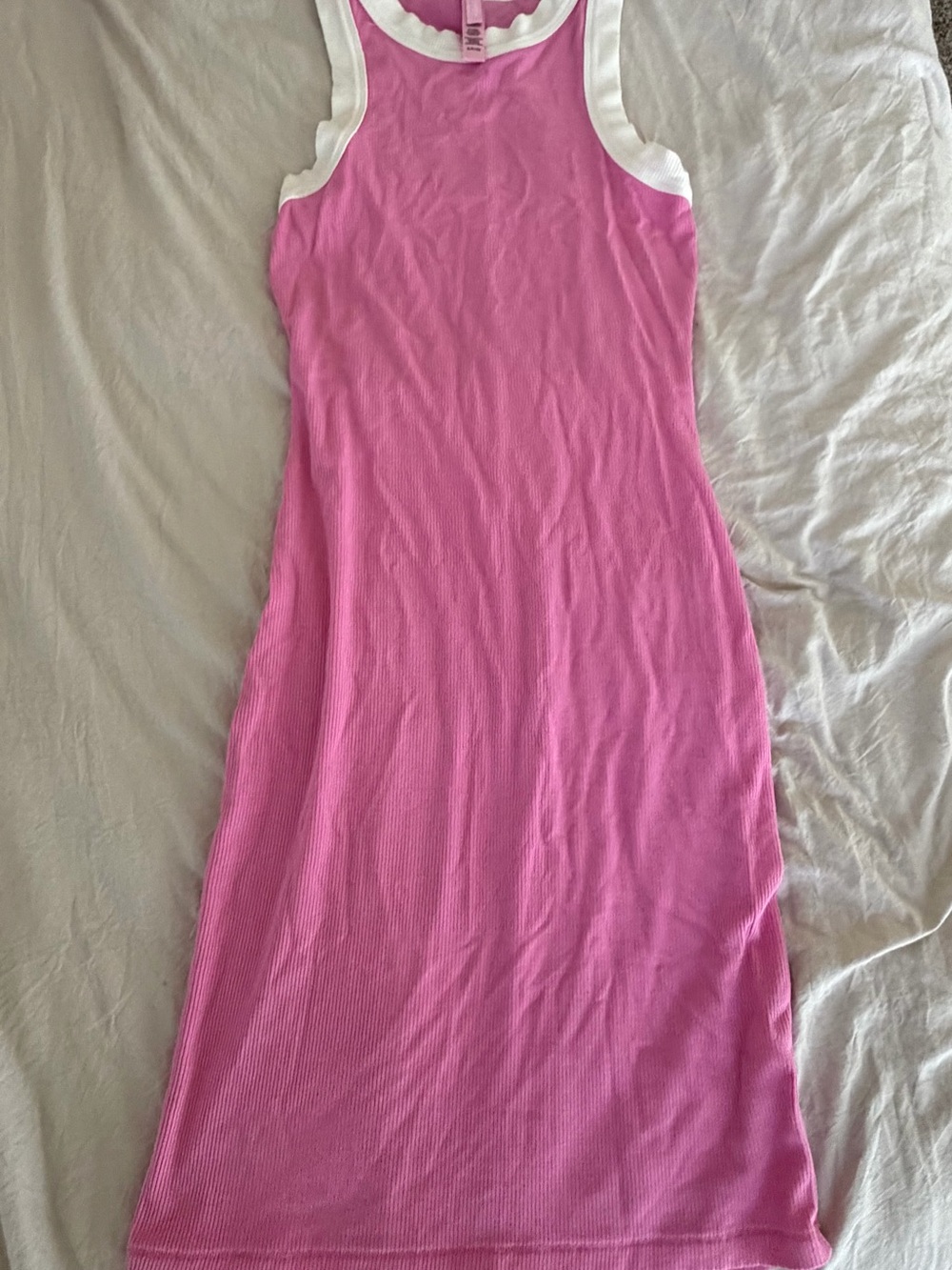 Skims Sleeveless Pink Ribbed Tank Dress with White Trim